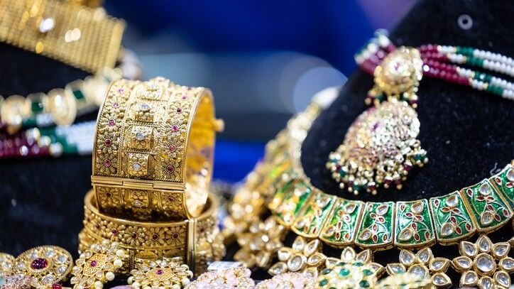 Estate antique jewelry buyers Marco Island South Florida. Updated 2026